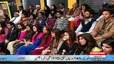 Aftab Iqbal bashing govt. for poor hospitals system in country