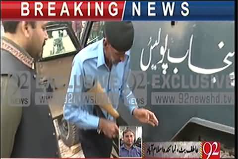 Clash b/w police and pti workers at insaf avenue Islamabad