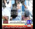 Is ne mujhe Cigratte lagai hai - Fight between lady police and PTI female supporter