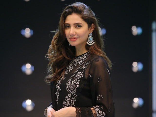 Pakistani Actress Mahira Khan Ki Apne Boyfriend...