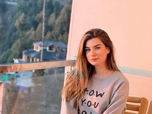 Pakistani Female Student ACCA Mein