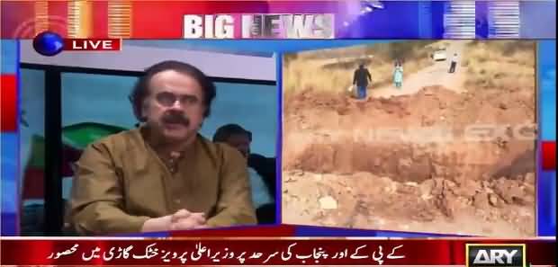 Pervaiz Khattak and PTI supporters removed one container from Sawabi Interchange