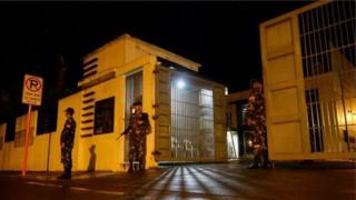 Philippines: Announces the implementation of martial law in the Mandandao island