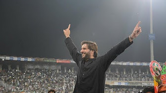 Shahid Afridi and Misbah ul Haq Rikshaw Round in Pakistan vs World XI 3rd T20 2017