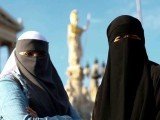 Sri Lanka bans niqab and closes Islamic schools